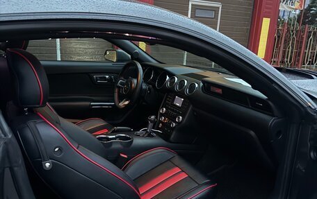 Ford Mustang VI рестайлинг, 2015 год, 2 550 000 рублей, 10 фотография
