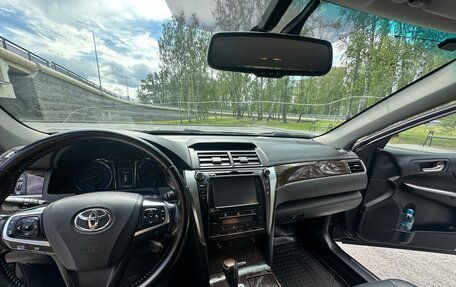 Toyota Camry, 2017 год, 2 220 000 рублей, 8 фотография