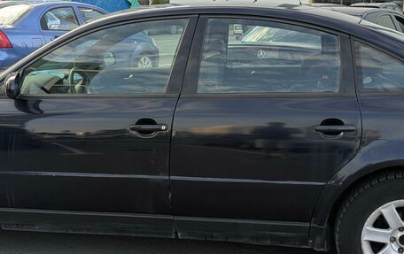 Volkswagen Passat B5+ рестайлинг, 1997 год, 250 000 рублей, 4 фотография