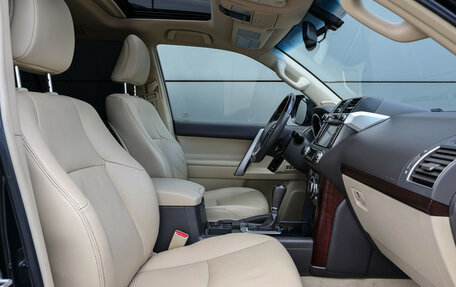 Toyota Land Cruiser Prado 150 рестайлинг 2, 2015 год, 4 749 000 рублей, 11 фотография