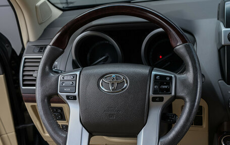 Toyota Land Cruiser Prado 150 рестайлинг 2, 2015 год, 4 749 000 рублей, 20 фотография