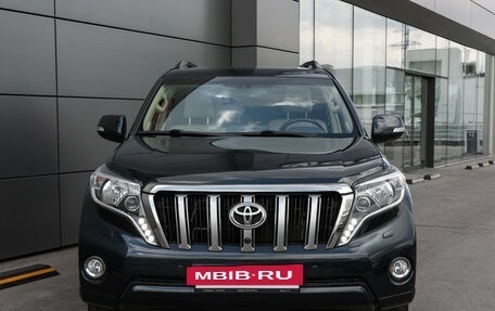 Toyota Land Cruiser Prado 150 рестайлинг 2, 2015 год, 4 749 000 рублей, 2 фотография