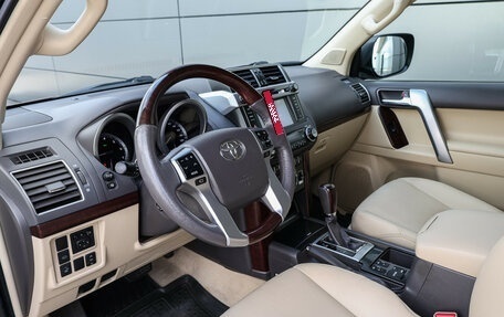 Toyota Land Cruiser Prado 150 рестайлинг 2, 2015 год, 4 749 000 рублей, 18 фотография