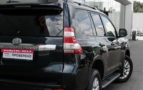 Toyota Land Cruiser Prado 150 рестайлинг 2, 2015 год, 4 749 000 рублей, 25 фотография