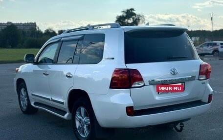 Toyota Land Cruiser 200, 2014 год, 4 490 000 рублей, 6 фотография