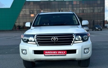 Toyota Land Cruiser 200, 2014 год, 4 490 000 рублей, 2 фотография