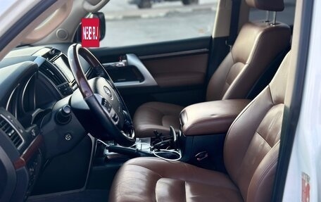 Toyota Land Cruiser 200, 2014 год, 4 490 000 рублей, 8 фотография