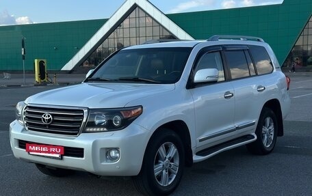 Toyota Land Cruiser 200, 2014 год, 4 490 000 рублей, 3 фотография