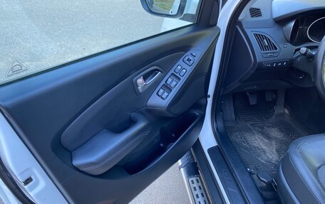 Hyundai ix35 I рестайлинг, 2011 год, 1 090 000 рублей, 9 фотография