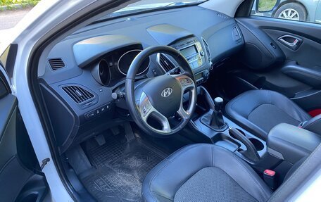 Hyundai ix35 I рестайлинг, 2011 год, 1 090 000 рублей, 10 фотография