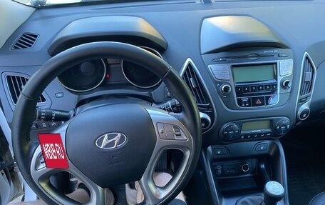 Hyundai ix35 I рестайлинг, 2011 год, 1 090 000 рублей, 11 фотография