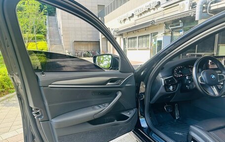 BMW 5 серия, 2023 год, 4 950 000 рублей, 13 фотография