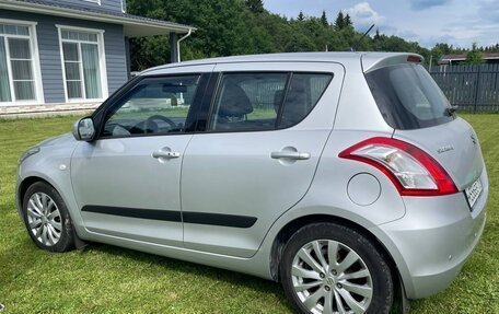 Suzuki Swift IV, 2011 год, 850 000 рублей, 2 фотография