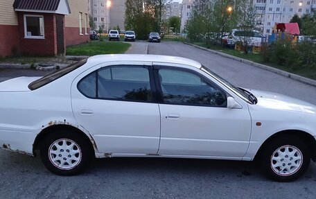 Toyota Camry, 1998 год, 300 000 рублей, 3 фотография