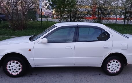 Toyota Camry, 1998 год, 300 000 рублей, 2 фотография