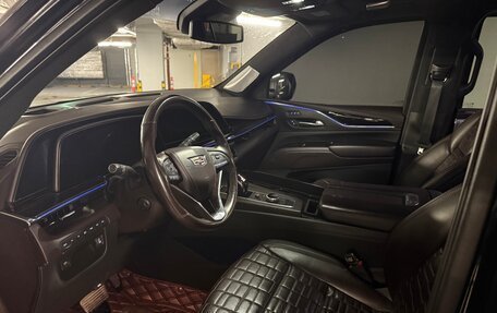 Cadillac Escalade V, 2021 год, 9 700 000 рублей, 7 фотография