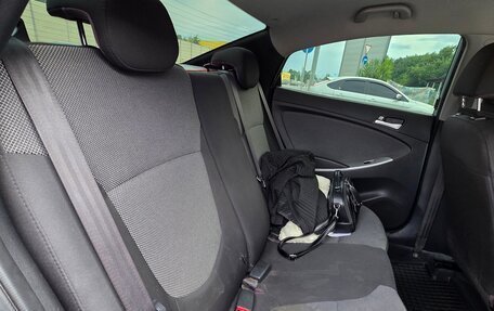 Hyundai Solaris II рестайлинг, 2013 год, 690 000 рублей, 10 фотография