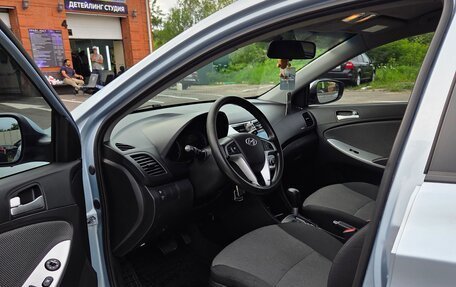 Hyundai Solaris II рестайлинг, 2013 год, 690 000 рублей, 14 фотография