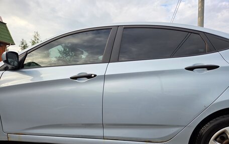 Hyundai Solaris II рестайлинг, 2013 год, 690 000 рублей, 15 фотография
