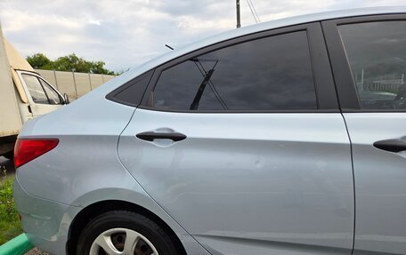 Hyundai Solaris II рестайлинг, 2013 год, 690 000 рублей, 17 фотография