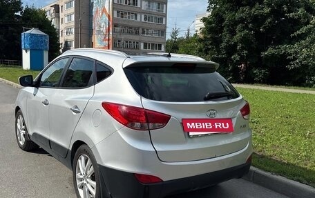 Hyundai ix35 I рестайлинг, 2011 год, 1 099 000 рублей, 3 фотография