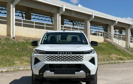 Toyota Hilux, 2025 год, 7 690 000 рублей, 2 фотография