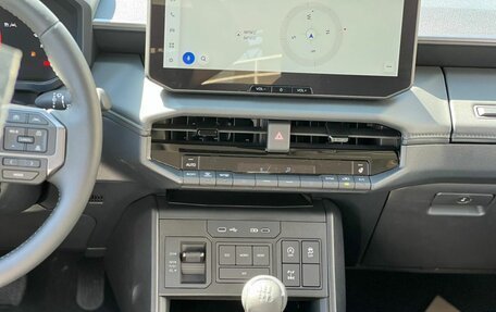 Toyota Hilux, 2025 год, 7 690 000 рублей, 8 фотография