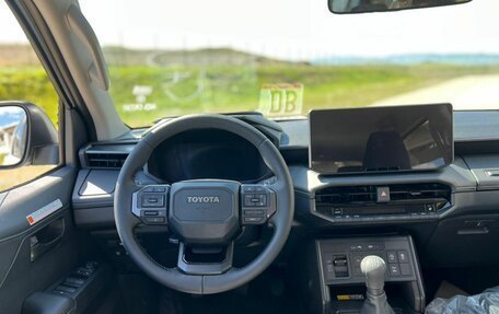 Toyota Hilux, 2025 год, 7 690 000 рублей, 7 фотография