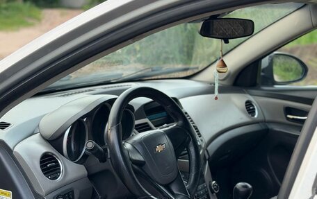 Chevrolet Cruze II, 2010 год, 450 000 рублей, 4 фотография
