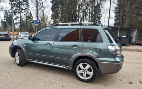 Mitsubishi Outlander III рестайлинг 3, 2005 год, 600 000 рублей, 8 фотография