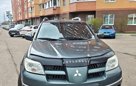 Mitsubishi Outlander III рестайлинг 3, 2005 год, 600 000 рублей, 3 фотография