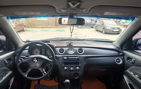 Mitsubishi Outlander III рестайлинг 3, 2005 год, 600 000 рублей, 12 фотография