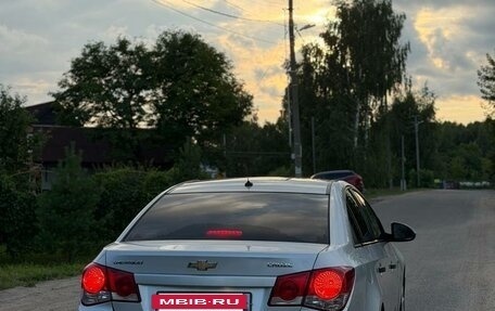 Chevrolet Cruze II, 2010 год, 450 000 рублей, 8 фотография