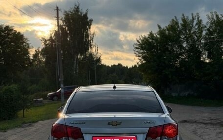 Chevrolet Cruze II, 2010 год, 450 000 рублей, 10 фотография