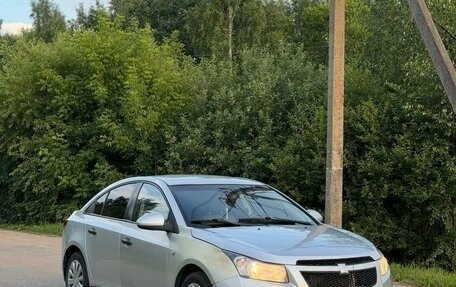Chevrolet Cruze II, 2010 год, 450 000 рублей, 6 фотография