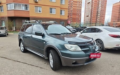 Mitsubishi Outlander III рестайлинг 3, 2005 год, 600 000 рублей, 4 фотография