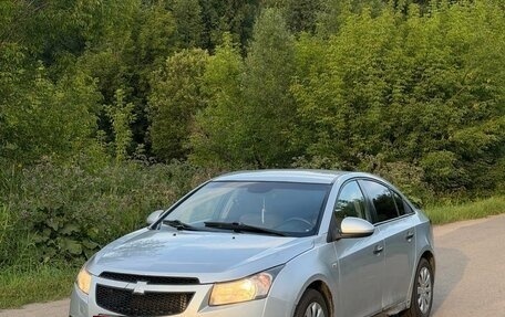Chevrolet Cruze II, 2010 год, 450 000 рублей, 7 фотография