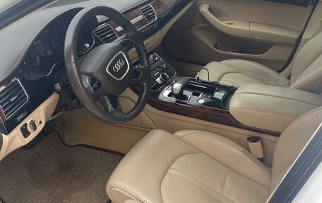 Audi A8, 2011 год, 1 500 000 рублей, 4 фотография