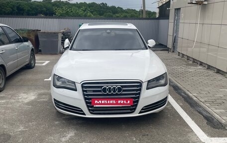 Audi A8, 2011 год, 1 500 000 рублей, 7 фотография