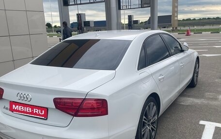 Audi A8, 2011 год, 1 500 000 рублей, 6 фотография