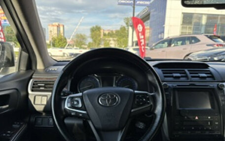 Toyota Camry, 2016 год, 2 130 000 рублей, 14 фотография
