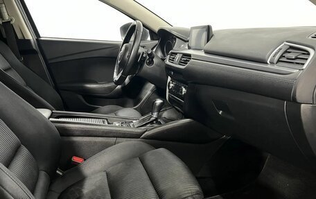 Mazda 6, 2017 год, 1 700 000 рублей, 13 фотография