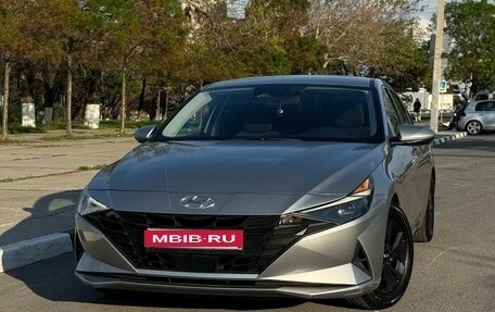 Hyundai Elantra, 2021 год, 1 950 000 рублей, 1 фотография