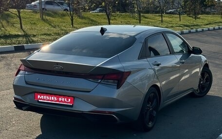 Hyundai Elantra, 2021 год, 1 950 000 рублей, 2 фотография