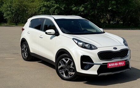 KIA Sportage IV рестайлинг, 2020 год, 2 600 000 рублей, 2 фотография