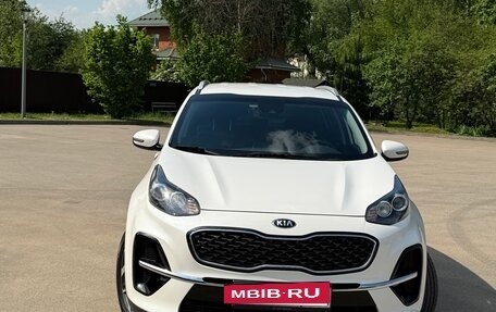 KIA Sportage IV рестайлинг, 2020 год, 2 600 000 рублей, 10 фотография