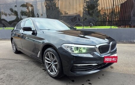 BMW 5 серия, 2019 год, 2 990 000 рублей, 2 фотография