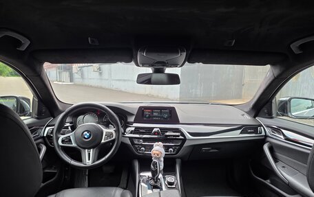 BMW 5 серия, 2019 год, 2 990 000 рублей, 11 фотография