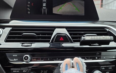 BMW 5 серия, 2019 год, 2 990 000 рублей, 16 фотография