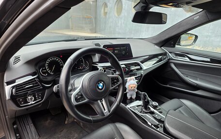 BMW 5 серия, 2019 год, 2 990 000 рублей, 9 фотография